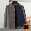 Otoño Invierno Nuevo Suéter de Punto Grueso con Cuello Alto para Hombre con Felpa Interior Cardigan Casual para Hombre de Mediana Edad Chaqueta Cálida para Hombre