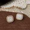 Retro Hong Kong estilo vintage prata agulha chapeada 14K brincos branco shell fragmento brincos quadrados brincos femininos fábrica atacado