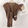 Elegante chal fino de punto al estilo de las celebridades de internet coreanas, hecho de mezcla de lana, adecuado para llevar en capas sobre un chaleco o camisa estilo vacacional