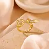 Anillo Cruzado de Acero Inoxidable Chapado en Oro de 18 Quilates, Estilo Nuevo Europeo y Americano, para Mujer, Versátil para el Uso Diario, Joyería de Anillo Abierto Simple y a la Moda
