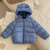 Jaqueta Infantil Leve de Algodão com Penas Casaco Curto de Algodão Acolchoado para Bebês Meninos e Meninas Casaco de Algodão com Capuz para Crianças Pequenas e Bebês Casaco Moderno