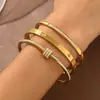 Pulsera de acero inoxidable de titanio transfronteriza, de moda con diamantes, pulsera de cierre, pulsera de acero de titanio para mujer, accesorio de mano de trébol de cuatro hojas