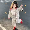 Conjunto de Ropa de Primavera para Niñas 2026 Nuevo Elegante Ropa Deportiva de Moda para Bebé Niña Primavera/Otoño Conjunto de Dos Piezas Chaqueta Infantil