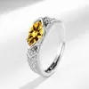 Transmissão ao Vivo do Jardim de Infância Venda Quente Acessível Estilo Luxuoso Banhado a Cobre Ouro 18K Zircônia Colorida em Formato Marquise Anel para Dedo Indicador Tendência Ins Feminino