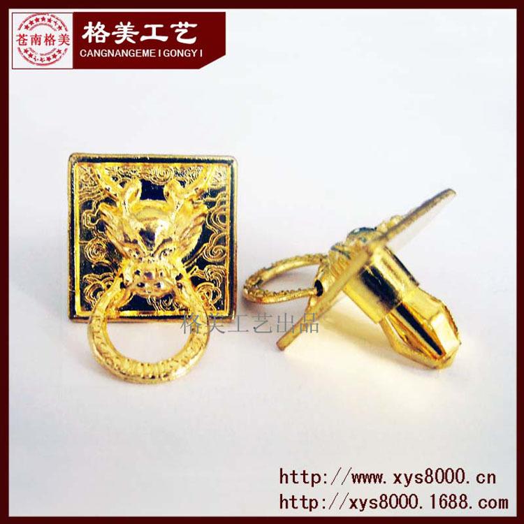 金属龙头锁扣
