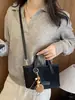 Bolso de un solo hombro bolso de axila bolso tote grande para mujer transfronterizo nuevo estilo PU bolso tote de trabajo con cremallera gran capacidad bolso de mano