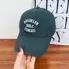 Gorra de Béisbol Bordada con Letras Versátil Estilo Coreano para Mujer, Visera Curva, Hace que la Cara Parezca Más Pequeña, Nueva Gorra de Sol Suave para Primavera y Verano para Hombres