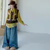 Conjunto Outono e Inverno para Meninas 2026 Novo Casual Estilo Coreano para Meninas Mais Velhas, Blusa de Renda, Colete, Jeans, Tendência