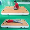 Muelle para yate marino Ocio acuático plataforma inflable grano de madera tapete antideslizante cama flotante plataforma flotante fabricantes de alfombra mágica