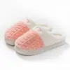 Chinelos de Algodão para Outono e Inverno para Uso Doméstico, Sapatos Quentes de Algodão para Casal para Interior Atacado, Sapatos Antiderrapantes Femininos para Maternidade, Sapatos Antiderrapantes para Interior