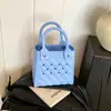 Bolso Pequeño Cuadrado con Agujeros Estilo Coreano 2024 Otoño de Moda Nuevo Nicho Bolso de Hombro para Vacaciones en la Playa Bolso Cruzado Ins