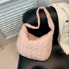 Bolsas al por mayor transfronterizas, bolsas de gran capacidad de alta calidad, bolsos tote versátiles para mujer, bolsos tipo dumpling, bolsos de hombro, bolsos cruzados, bolsos de axila