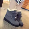 Botas de Neve Femininas 2026 Novo Modelo de Inverno, Forradas com Lã, Espessadas, Sapatos Quentes de Algodão, Couro e Pelo Integrados, Sola Grossa, Antiderrapante, Botas Curtas Estilosas