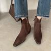 Piel de Oveja Buen Desgaste Combinan con Todo Muestran Cuña Botines Chelsea Otoño e Invierno 2024 Tacón Medio Punta Cuadrada Pequeña Boca en V Botines de Cuero para Mujer