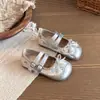 Zapatos de Princesa para Niñas, Nuevos Zapatos Florales de Suela Blanda para Primavera y Otoño para Niños de 3 a 6 Años, Zapatos de Actuación para Combinar con Faldas, Zapatos de Una Sola Pieza Estilo Coreano