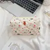 31291 Bolsa de Maquillaje de Mano Acolchada Fresca para Niña de Gran Capacidad Linda Almacenamiento Estuche con Cremallera para Estudiante