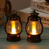 Lámpara de aceite mini pequeña de Navidad, lámpara de vela electrónica LED, linterna pequeña retro, adornos, diseño creativo para ambiente de fiesta