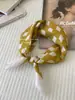 Pañuelo Cuadrado Floral Estilo Coreano para Mujer 2025 Nuevo Bufanda Decorativa de Algodón y Lino para Cabeza o Cabello Bufanda Versátil Retro para Cuello