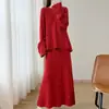 Vestido formal vermelho de lã pura com padrões florais de crochê, estilo chinês, de manga comprida, conjunto de 1,3 kg para mulheres, saia feita à mão para outono e inverno