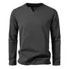 2024 outono nova tendência da moda masculina gola V manga comprida camiseta moda algodão camiseta base britânica