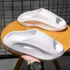Chinelo sensação de pisar em merda masculino verão antiderrapante casa praia casual chinelo fresco sola grossa resistente ao desgaste esportivo chinelo de coco