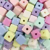 Acrílico de paso cuadrado color Macaron color claro para niños DIY cadena de móvil con cuentas material para accesorios de tocado 14MM