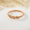 Anillo de Acero Inoxidable con Diamante Simple Escalonado Estilo Ins Oro de 18k Acero Titanio Joyería de Mano Circonia para Mujer Venta al por Mayor