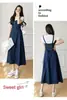 Foto Real de Vestido Jeans com Suspensório Casual Versátil, Vestido de Comprimento Médio Emagrecedor para Mulheres em Cores Azul, Cinza, Azul Claro e Vintage