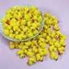 Creativo Artificial Color Sólido Miniatura Mini Pato Amarillo Hecho a Mano DIY Lindo Adornos para Coche Muñeca de Resina Estereoscópica Casa de Muñecas