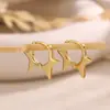Pendientes de Estrella Minimalistas de Lujo Ligero Transfronterizos con un Estilo Metálico Fresco Único y Sofisticado Pendientes con Forma de Estrella Venta al por Mayor