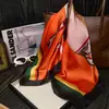 Pañuelo de Seda de Puntos, Estilo Coreano de Alta Gama Versátil Falso Seda 70cm Pañuelo Pequeño, Fajín Decorativo, Lazo para el Cabello, Pañuelo para la Cabeza, Pañuelo para el Cuello