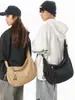 Bolso de Hombro Artístico Casual de Gran Capacidad Transfronterizo, Nuevo Bolso Cruzado Versátil de Gran Capacidad para Viajeros, Comercio Exterior para Mujer, Gama Alta