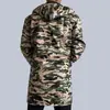 Delantal Impermeable y a Prueba de Aceite Engrosado con Forro Polar, Ropa de Trabajo para Hombres y Mujeres con Capucha para Uso Exterior en Invierno, Estilo de Longitud Media