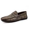 Zapatos Casuales de Cuero para Hombre Transfronterizos 2024 Nuevos Mocasines Estilo Coreano Retro Versátiles Modernos Zapatos Perezosos Venta Directa de Fábrica