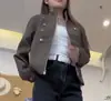Jaqueta elegante estilo retrô com gola alta para mulheres, nova versão coreana para o início do outono de 2026, jaqueta versátil casual solta com zíper