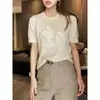 Camiseta de Tricô Bordada de Manga Curta para Mulheres, Suéter de Verão com Gola Redonda, Novo Estilo Coreano 2026 Elegante e Rejuvenescedor Top