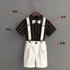 Traje de Primavera y Verano para Niños Bebé Guapo Pantalones Cortos de Tirantes Camisa con Pajarita Niños Vestido para Actuación de Cumpleaños de Un Año Coro