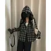 Camisa jacket a cuadros con capucha versátil estilo coreano para mujer, que ofrece protección solar con su diseño a cuadros de manga larga