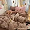 Conjunto de Quatro Peças de Gato Desenho Animado com Estampa de Leopardo de Alta Qualidade, Lençol de Algodão Lavado, Conjunto de Três Peças para Quarto de Solteiro, Têxteis para Casa Nantong Transfronteiriço