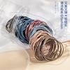 Venta directa de fábrica de cuero de alta elasticidad con cuerda para la cabeza de color negro fresco y pequeño de tres líneas, versión coreana