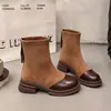 Botas de Cano Baixo Aveludadas Super Emagrecedoras Femininas 2026 Outono/Inverno Novas Versáteis Solado Grosso Salto Bloco Emagrecedor Dr. Botas Martens Femininas Botas Elásticas