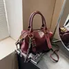 Bolsa Cruzada Retro Simple de Venta Caliente Transfronteriza para Mujer 2026 Nuevo Bolso de Hombro Único Bolso de Axila de Gama Alta de Nicho para Mujer