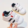 Zapatos de Skate para Niños 2026 Otoño Niños y Niñas Doble Velcro Deportivos Casuales Gato Lindo para Bebé Zapatos para Niños Pequeños Modernos