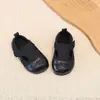 Sapatos casuais Mary Jane de couro com trama estilo coreano para meninas, novo modelo primavera e outono 2026, sapatos simples de couro sintético macio para meninos e meninas