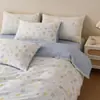 Juego de Ropa de Cama de Algodón Cuatro Piezas Estilo Fresco Funda de Edredón de Algodón Puro Nuevo Estilo 2026 Juego de Sábanas de Dormitorio Tres Piezas Ropa de Cama