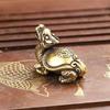 Al por mayor Antiguo Varios Cobre Puro Sólido Tortuga Dragón Grulla Mascota de Té Pequeños Adornos Tortuga Grulla Yannian Tallados en Cobre Antiguo Viejo