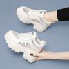 Jinbukang Sports Shoes Feminino Primavera e Outono Novo Couro Macio Interior Elevação Fogo Sapatos Pai de Sola Grossa Celebridade da Internet Sapatos Casuais Brancos