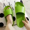 Modo POD Produção Chinelos Pedidos JIT Lazer em Casa Sandálias de Uma Tira Sandálias Personalizadas Masculinas e Femininas Dropshipping