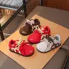 Tênis esportivos infantis para crianças maiores, tênis femininos de sola macia para primavera e outono, sapatos casuais versáteis, novo modelo 2026