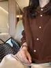 Camisa Marrón para Mujer Meilade, Nuevo Diseño de Ajuste Holgado para Principios de Otoño con Adorno Único de Encaje y Empalme de Pana